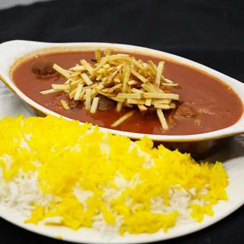 Khoresh gheimeh over saffron rice