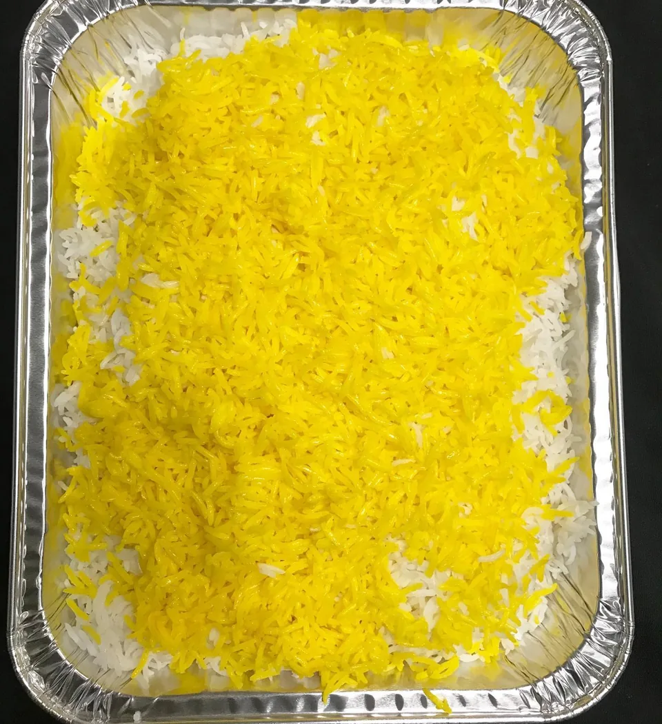 Saffron rice by the pan